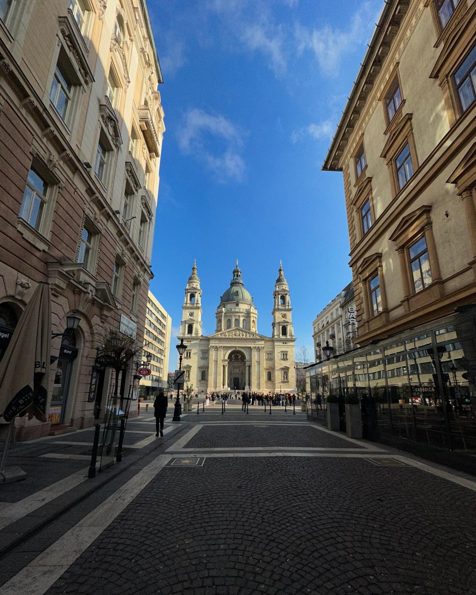Dolce Vita Basilica ブダペスト エクステリア 写真